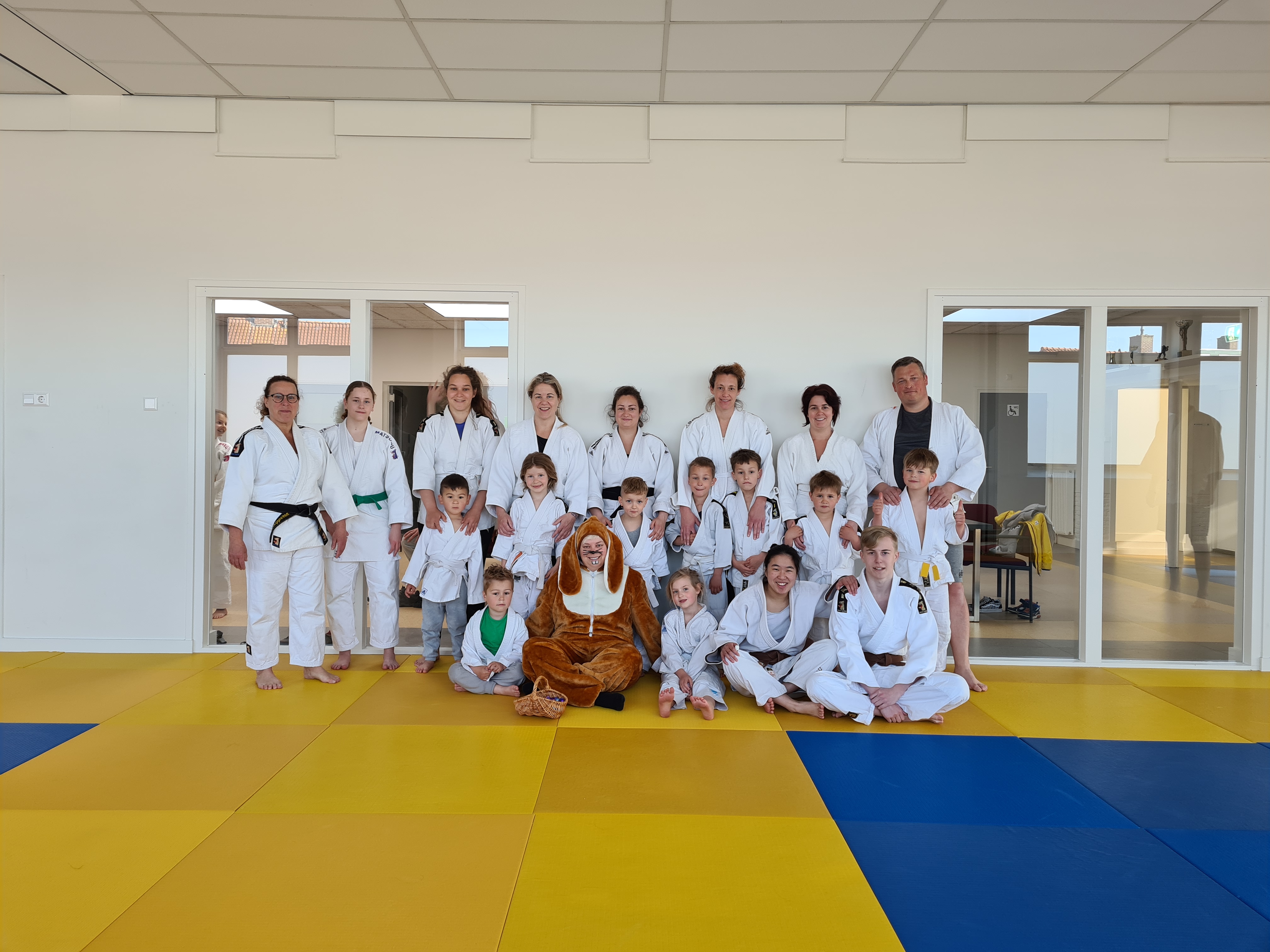 Ouder-kind groep 1 18-04-2022.jpg