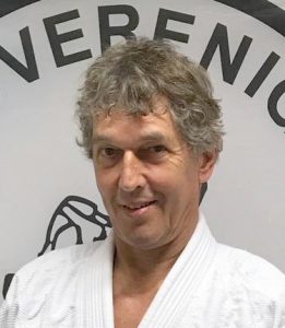 trainer-klaas-bakker-261x300.jpg